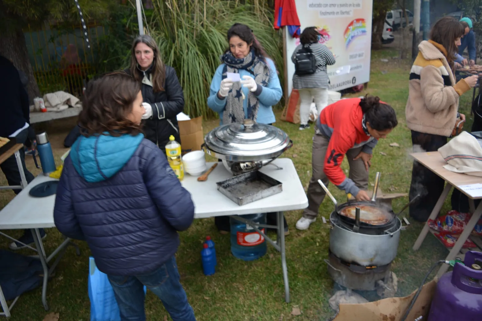 Jornada comunitaria de trabajo en la escuela